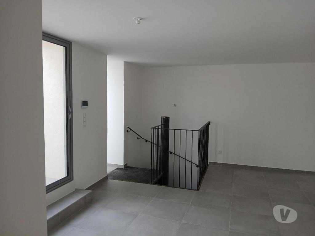 Location appartement Gard St Andre de Roquepertuis - 30630 - Photos Vivastreet (583_2777_vs) Appartement T4