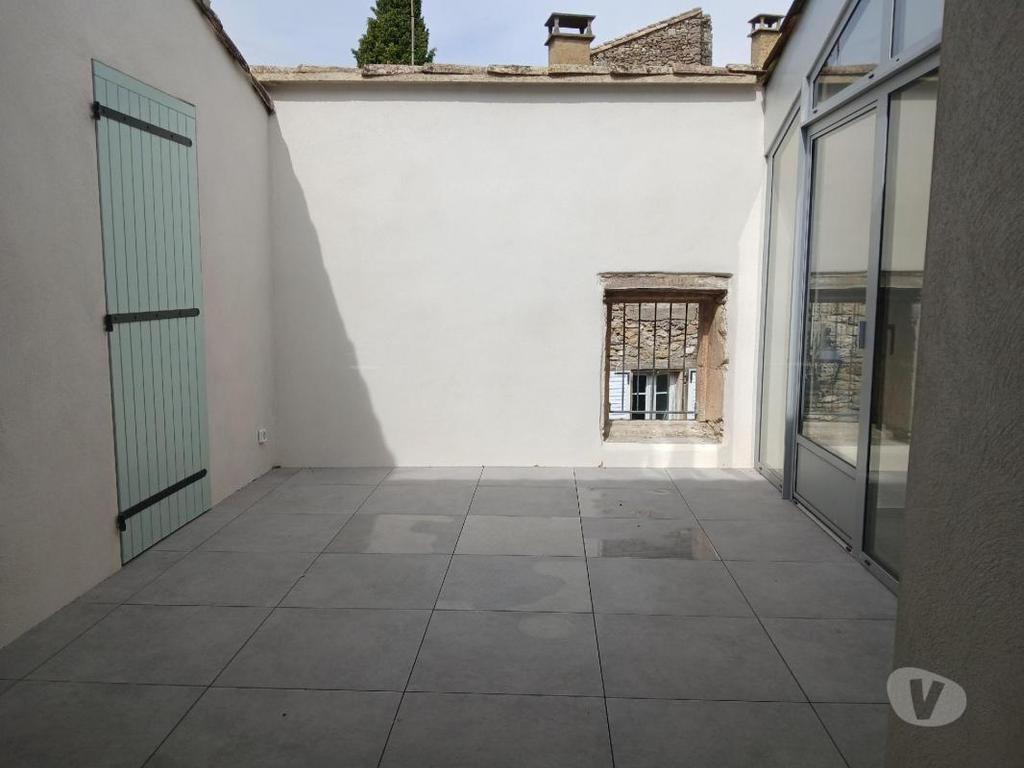 Location appartement Gard St Andre de Roquepertuis - 30630 - Photos Vivastreet (583_2777_vs) Appartement T4
