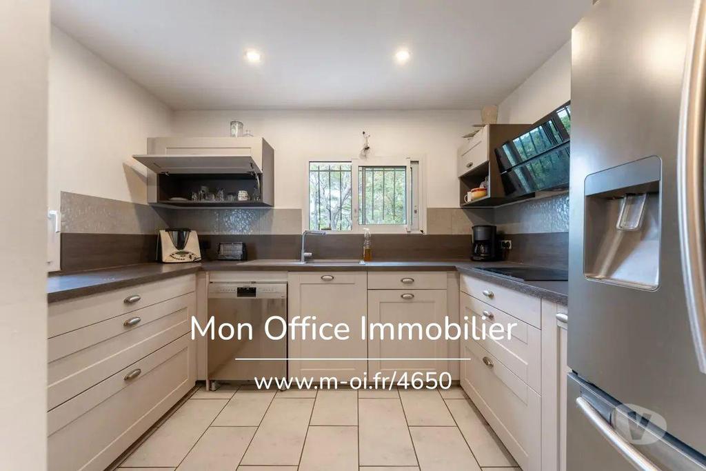 Vente Maison Var Six Fours les Plages - 83140 - Photos Vivastreet (4650-MDI.) Référence : 4650-MDI. - Villa de 115m2 au Brusc...