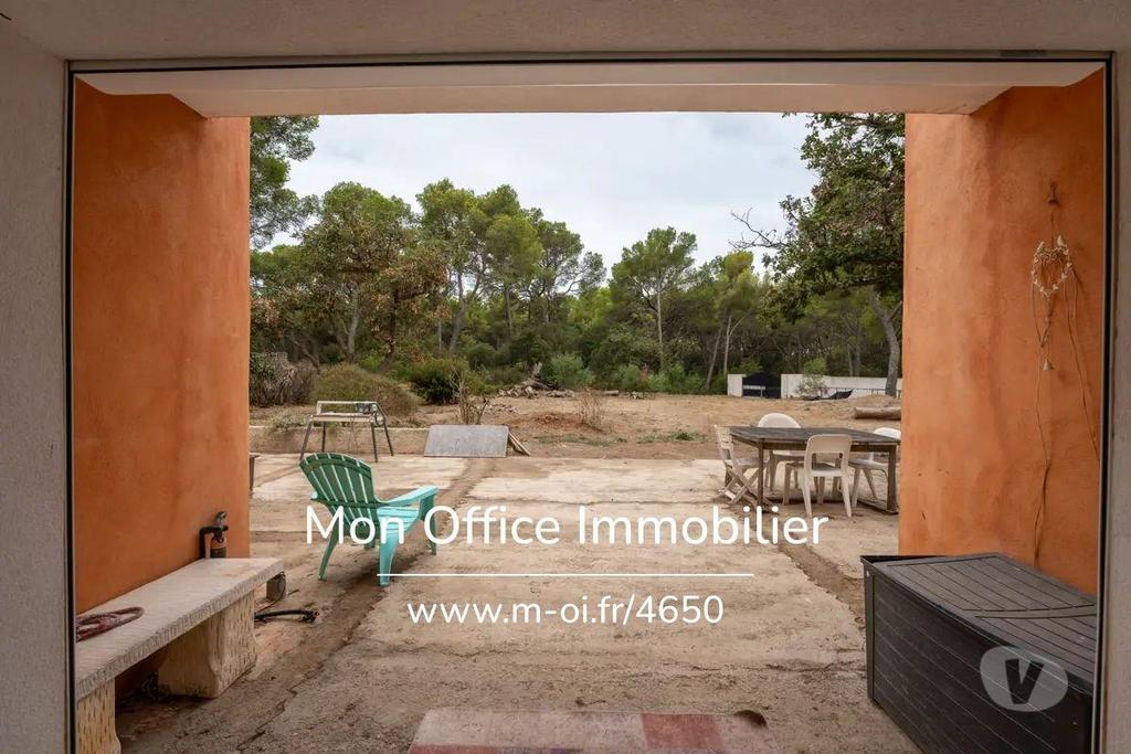 Vente Maison Var Six Fours les Plages - 83140 - Photos Vivastreet (4650-MDI.) Référence : 4650-MDI. - Villa de 115m2 au Brusc...