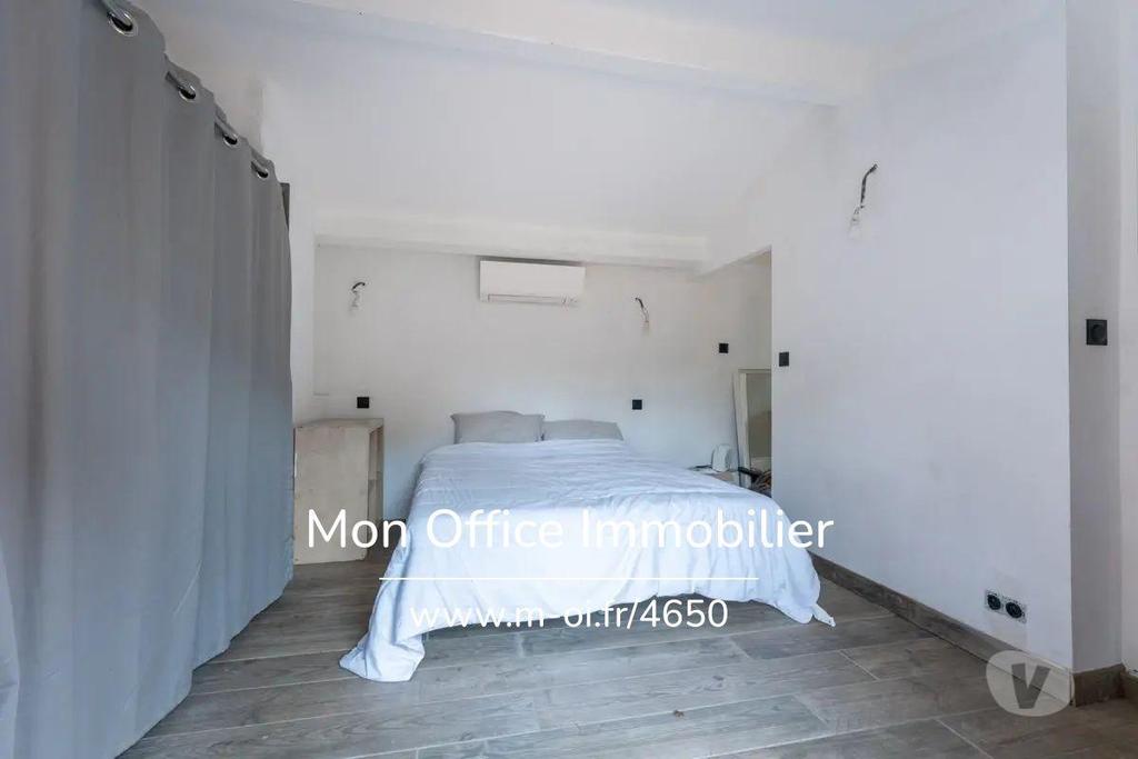 Vente Maison Var Six Fours les Plages - 83140 - Photos Vivastreet (4650-MDI.) Référence : 4650-MDI. - Villa de 115m2 au Brusc...
