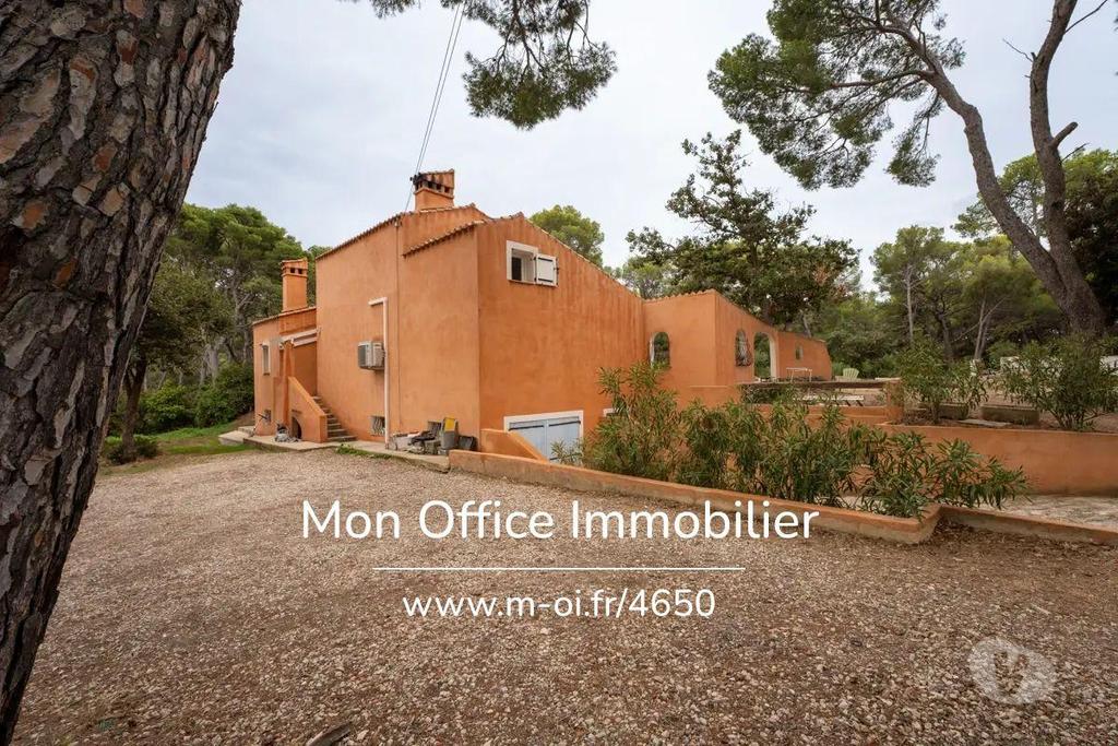 Vente Maison Var Six Fours les Plages - 83140 - Photos Vivastreet (4650-MDI.) Référence : 4650-MDI. - Villa de 115m2 au Brusc...