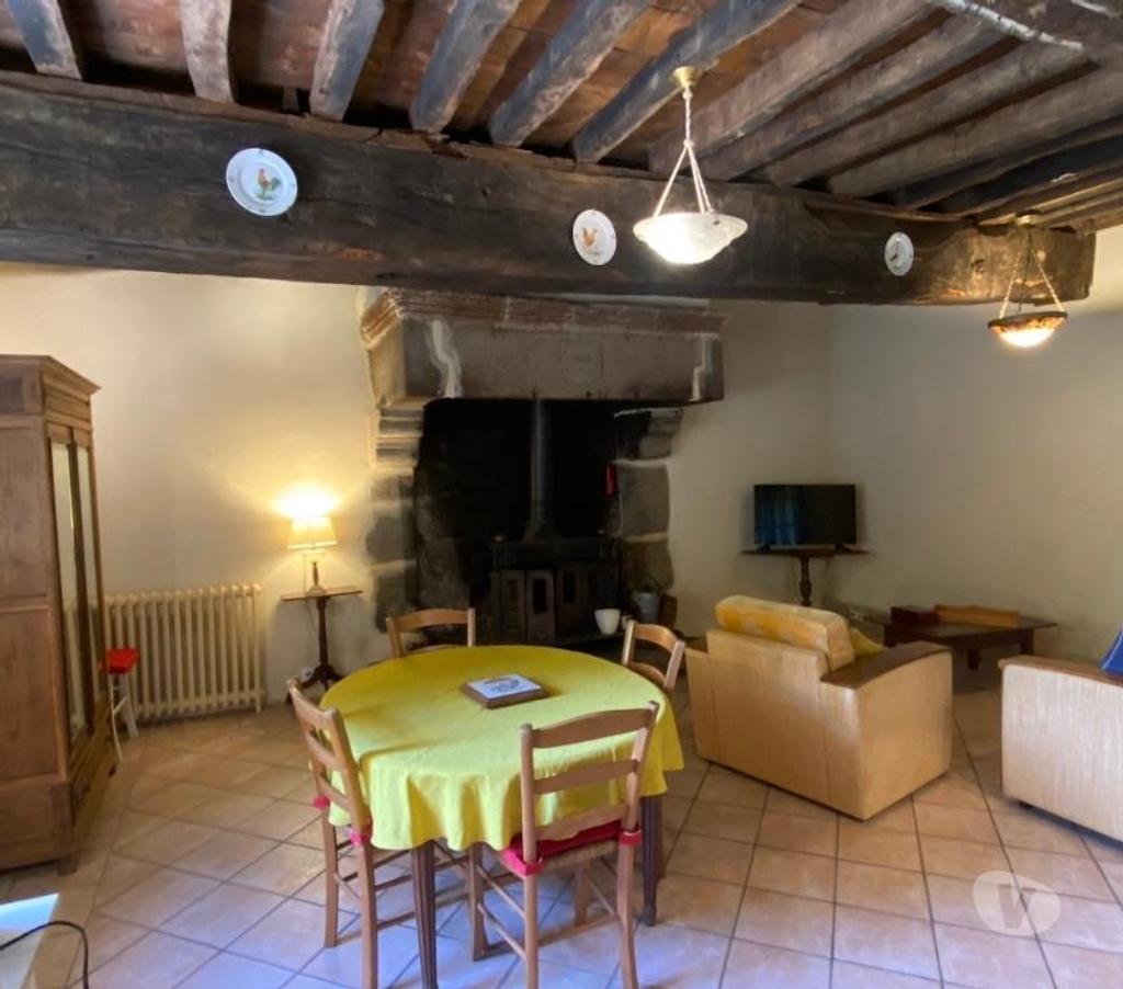 location saisonniere Ille-et-Vilaine Becherel - 35190 - Photos Vivastreet Maison de charme en pleine campagne