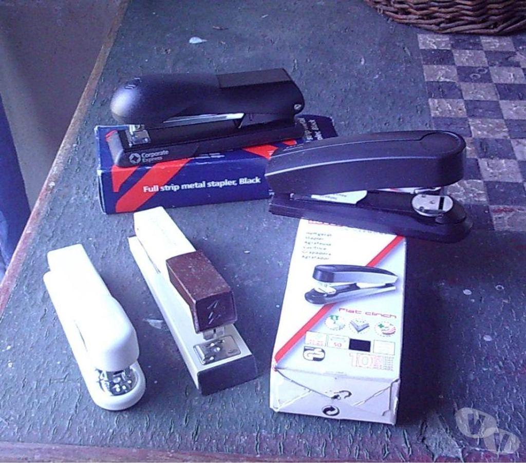 Accessoires - Bagagerie Bas-Rhin Bouxwiller - 67330 - Photos Vivastreet MATERIELS SCOLAIRES ou de BUREAU - Neufs