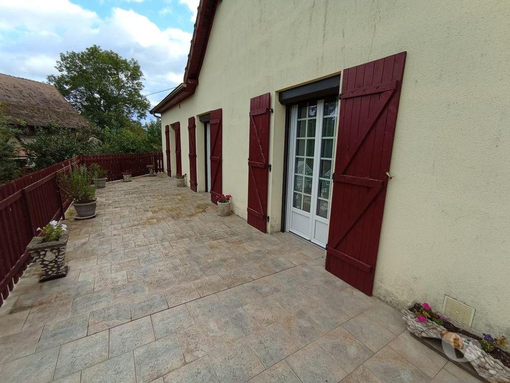 Vente Maison Allier Liernolles - 03130 - Photos Vivastreet Grande maison familiale avec garage