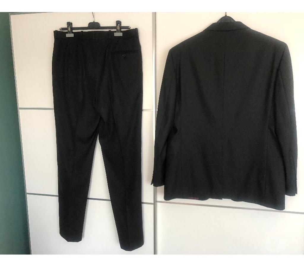 Vêtements occasion Nord Wasquehal - 59290 - Photos Vivastreet Costume homme 2 pièces BRICE