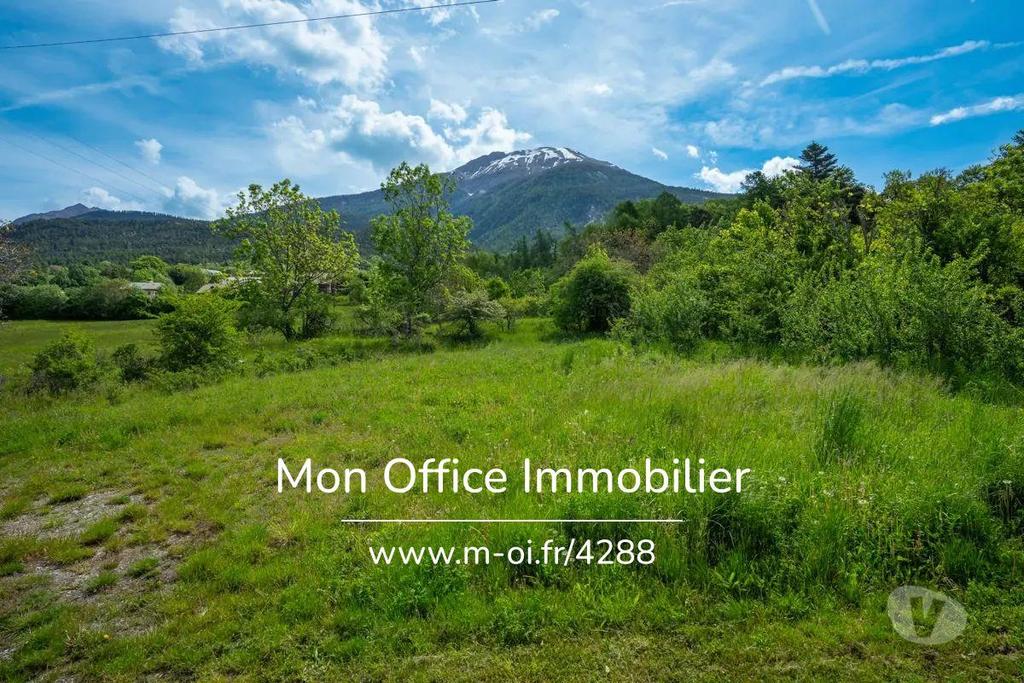 Terrain à vendre Hautes-Alpes St Andre d'Embrun - 05200 - Photos Vivastreet (4288-MTE) Référence : 4288-MTE - Terrain à bâtir -Secteur...