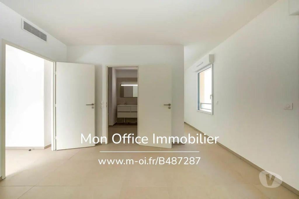 Appartements à vendre Bouches-du-Rhône Le Tholonet - 13100 - Photos Vivastreet (B487287-NAM) Référence : B487287-NAM - Appartement 145m2 au...