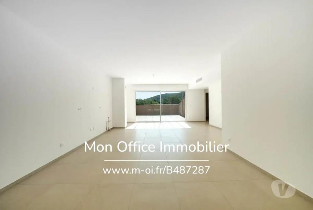 Appartements à vendre Bouches-du-Rhône Le Tholonet - 13100 - Photos Vivastreet (B487287-NAM) Référence : B487287-NAM - Appartement 145m2 au...