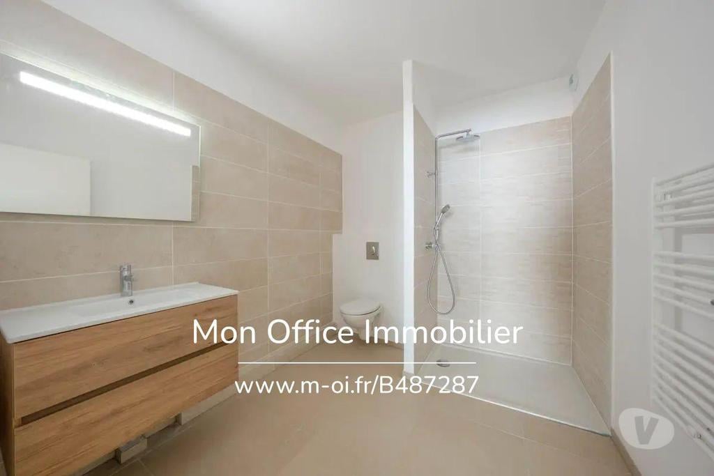 Appartements à vendre Bouches-du-Rhône Le Tholonet - 13100 - Photos Vivastreet (B487287-NAM) Référence : B487287-NAM - Appartement 145m2 au...