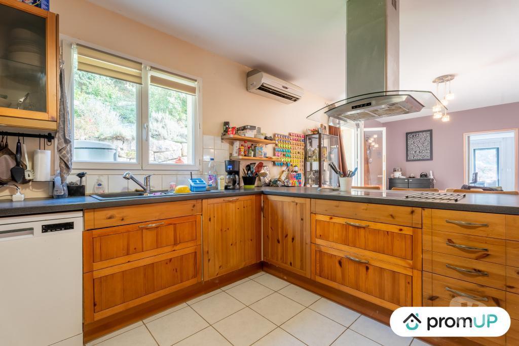 Vente Maison Loire St Victor sur Rhins - 42630 - Photos Vivastreet (V6876) Maison de plain pied de 146 m2 à SAINT-VICTOR-SUR-RHINS