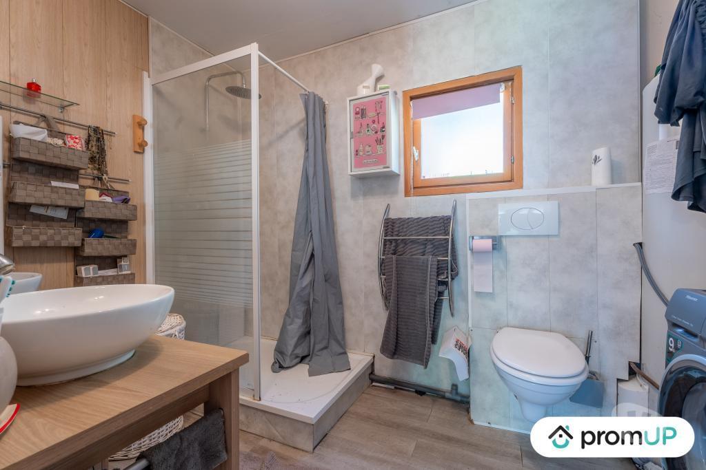 Vente Maison Loire St Victor sur Rhins - 42630 - Photos Vivastreet (V6876) Maison de plain pied de 146 m2 à SAINT-VICTOR-SUR-RHINS