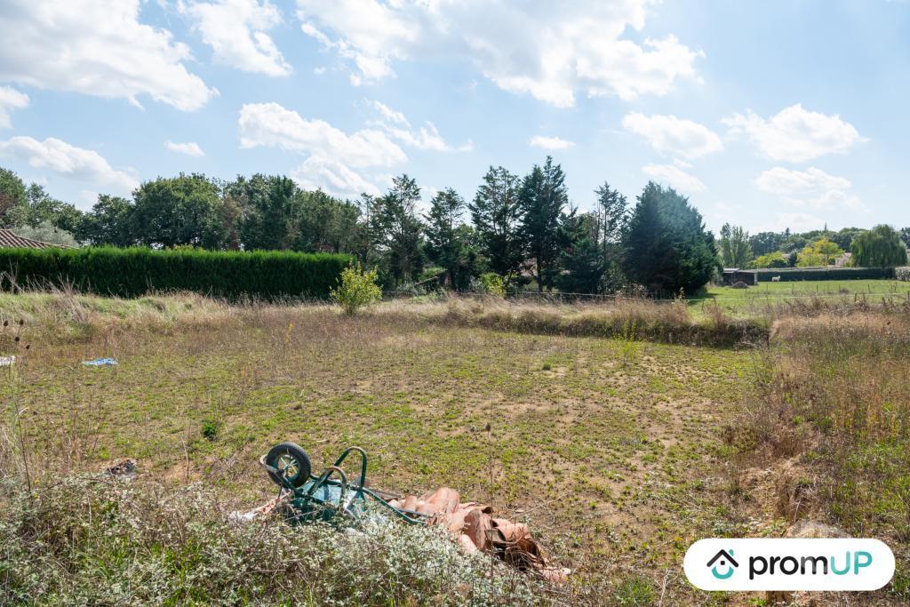 Terrain à vendre Gers Mauvezin - 32120 - Photos Vivastreet (V6879) Terrain constructible de 2485 m2 à MAUVEZIN