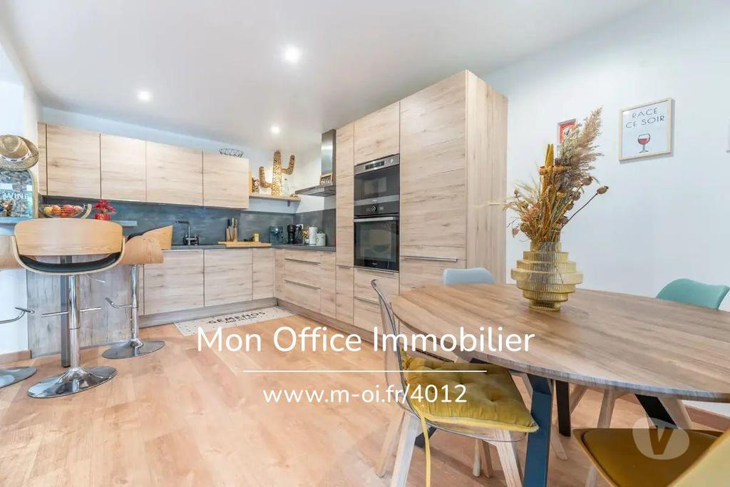 Vente Maison Bouches-du-Rhône Gemenos - 13420 - Photos Vivastreet (4012-GBE) Référence : 4012-GBE - Maison appart. 5 pièces +...