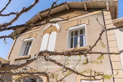 Vendre maison Marseille Marseille - Photos Vivastreet (4029-MRA.) Référence : 4029-MRA. - Maison de ville 3 pièces