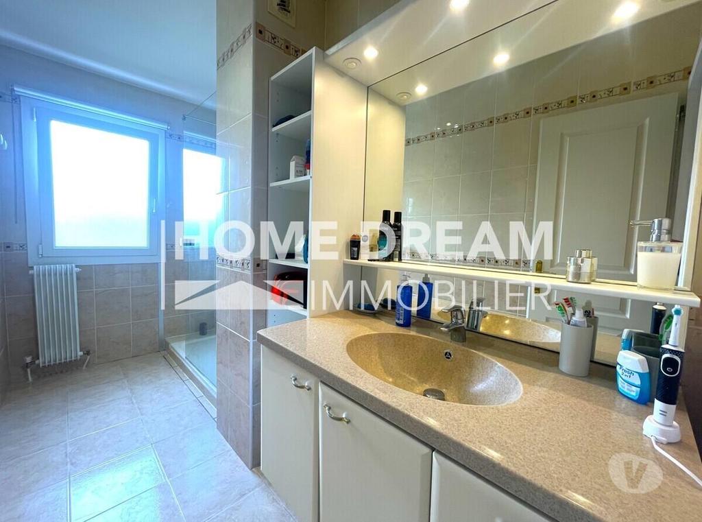 Appartements à vendre Var Toulon - Photos Vivastreet T3 Standing - TOULON Les routes Exclusivité à saisir...