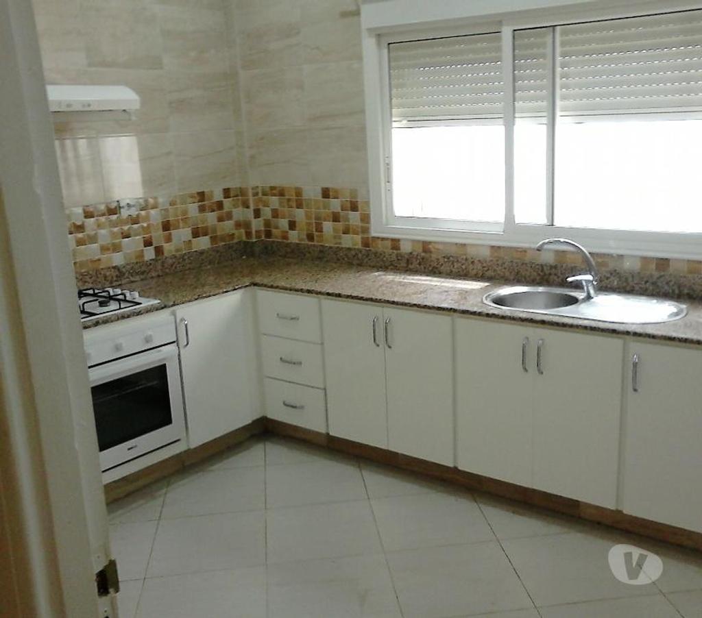 Appartements à vendre Algérie - Photos Vivastreet VENDS F4 ORAN - 90 000 € NEGOCIABLE - ACCEPTE ECHANGE