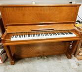 Piano droit Pleyel avec système silencieux de 1936