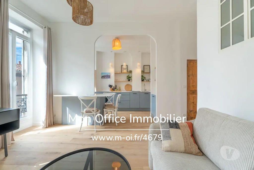 Appartements à vendre Bouches-du-Rhône Marseille - Photos Vivastreet (4681-AFO.) Référence : 4681-AFO. - Appartement 2 pièces dans...