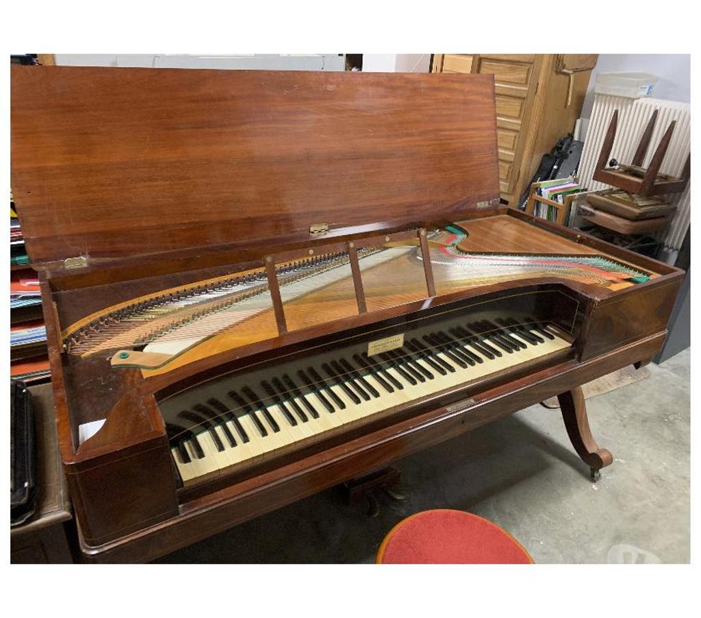 Instruments de musique Hérault Montpellier - Photos Vivastreet Piano pianoforte carré Boisselot & Fils 173 x 81 cm de 1846