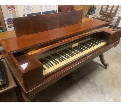 Instruments de musique Montpellier Montpellier - Photos Vivastreet Piano pianoforte carré Boisselot & Fils 173 x 81 cm de 1846