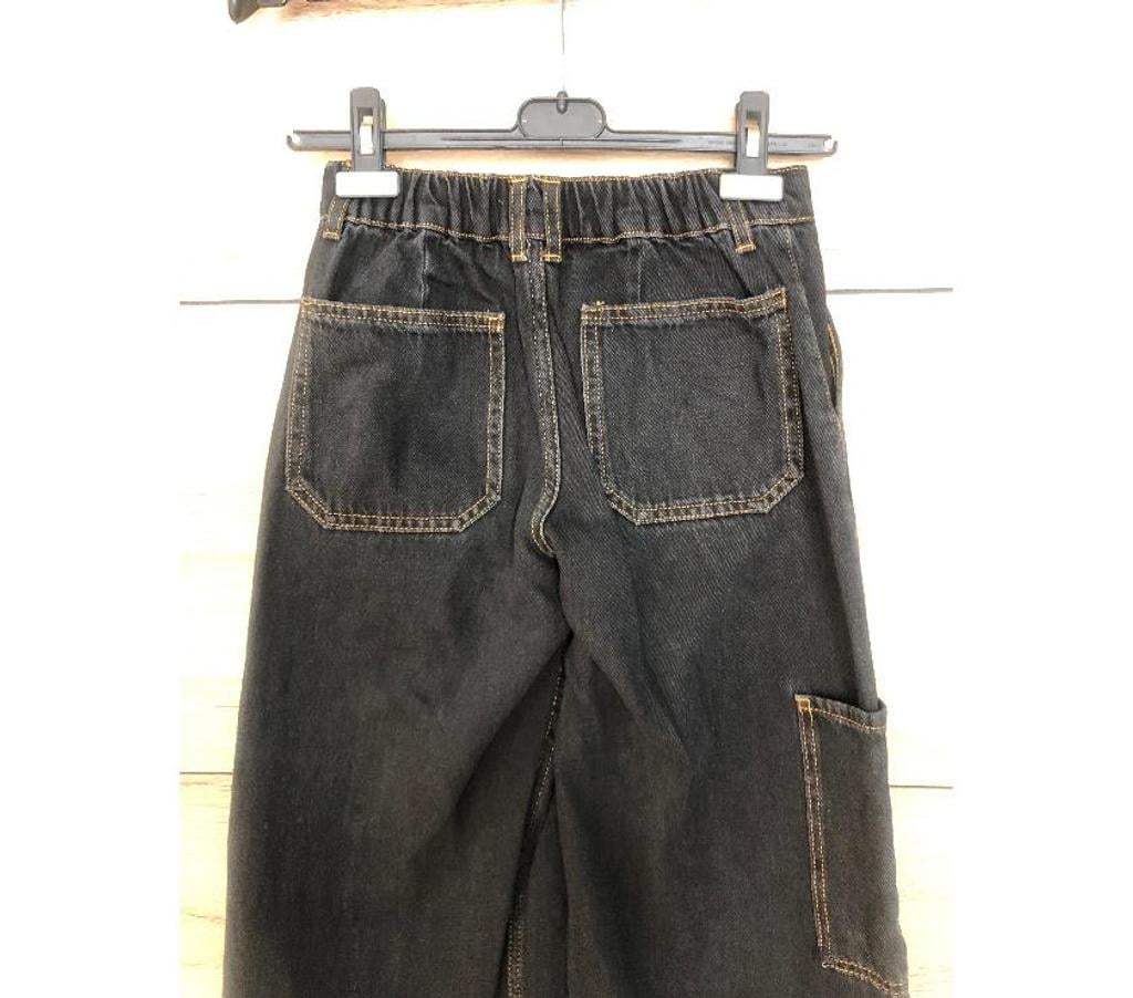 Vêtements occasion Nord Wasquehal - 59290 - Photos Vivastreet Pantalon Bershka (taille 32)