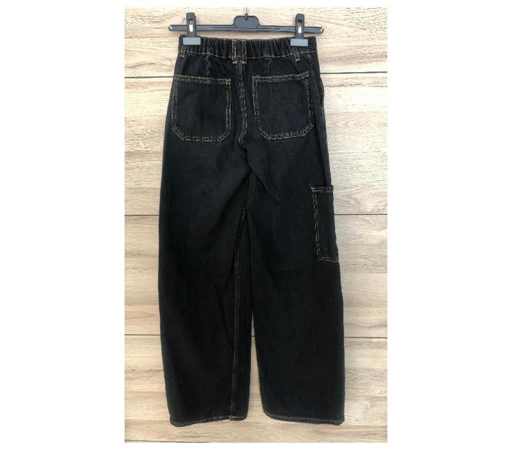 Vêtements occasion Nord Wasquehal - 59290 - Photos Vivastreet Pantalon Bershka (taille 32)