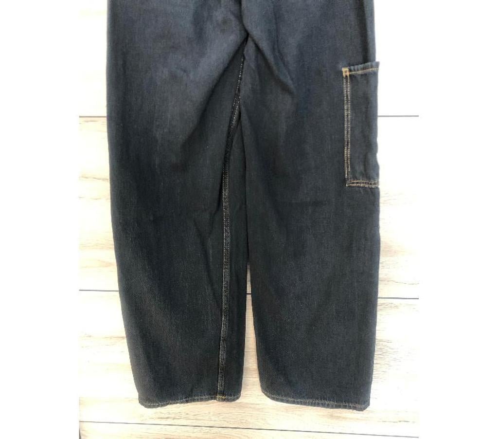Vêtements occasion Nord Wasquehal - 59290 - Photos Vivastreet Pantalon Bershka (taille 32)