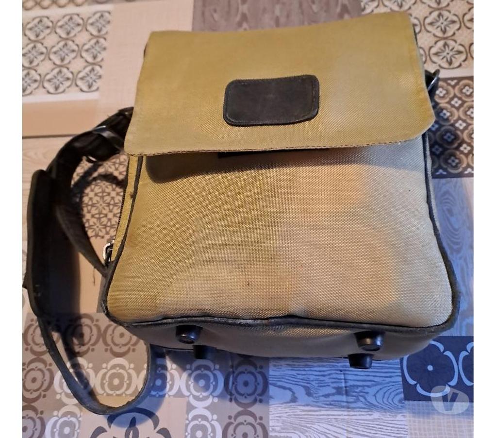 Photo - Video - Son Seine-et-Marne Montceaux les Provins - 77151 - Photos Vivastreet canon speedlite 177 a