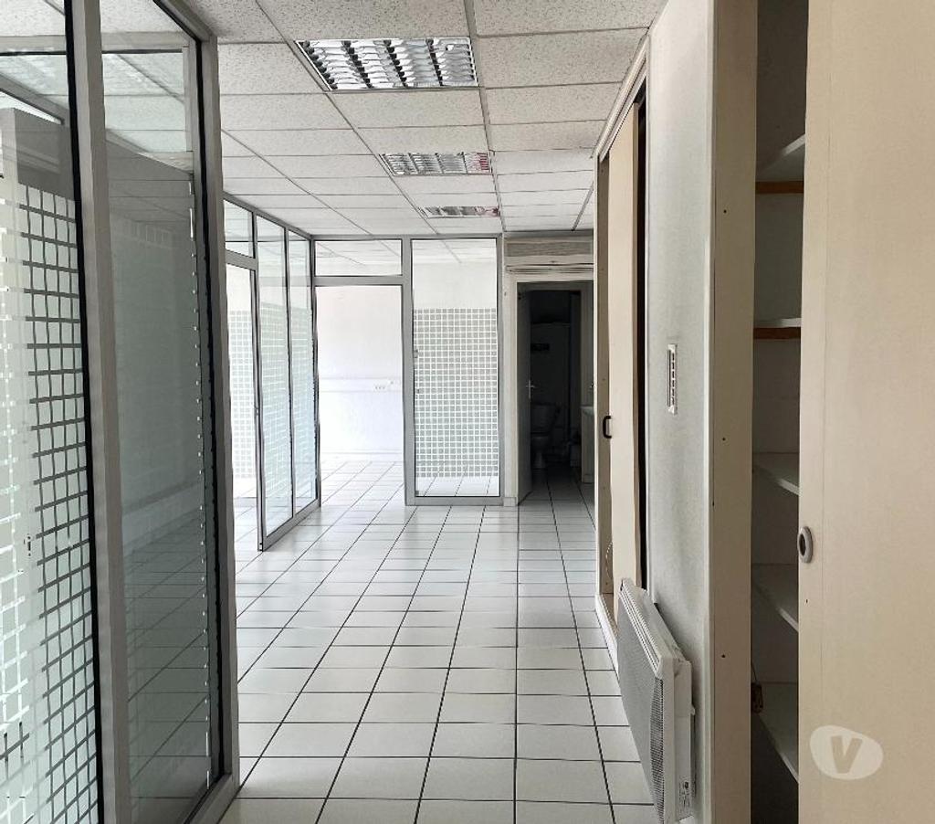 bureaux locaux Isère Grenoble - Photos Vivastreet Bureau Vue sur Néron