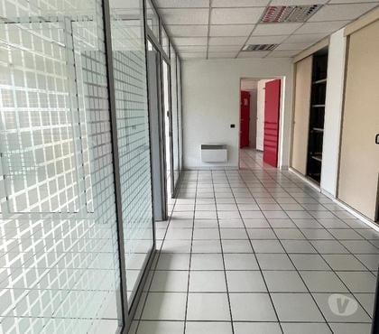 Achat, location bureaux Grenoble Grenoble - Photos Vivastreet Bureau Vue sur Néron