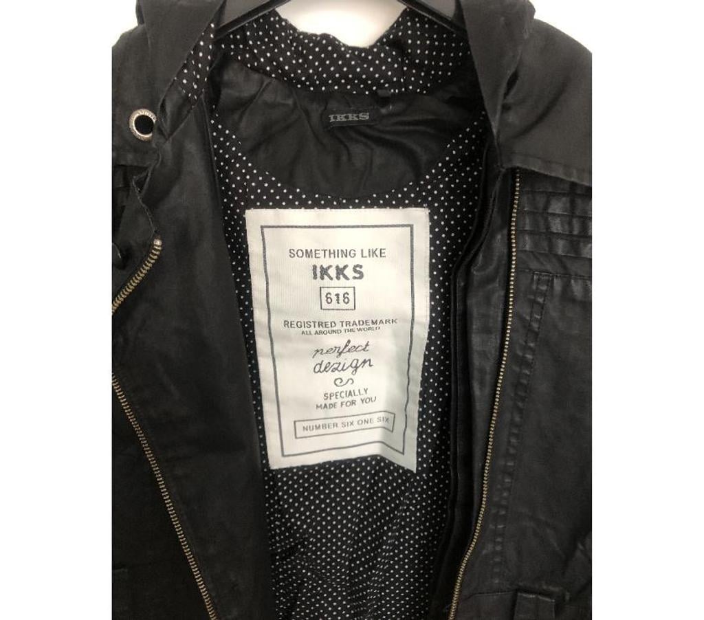 Vêtements occasion Nord Wasquehal - 59290 - Photos Vivastreet Manteau IKKS pour fille (taille XS)