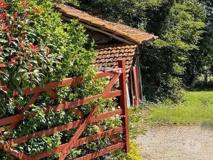 Achat maison Mielan Gers - Photos Vivastreet Ancienne ferme rénovée avec piscine et vue Pyrénées