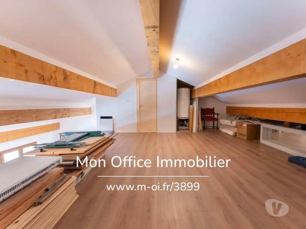 Vente Maison Hautes-Alpes Le Monetier les Bains - 05220 - Photos Vivastreet (3899-BAU.) Référence : 3899-BAU. - Chalet divisé en 2...