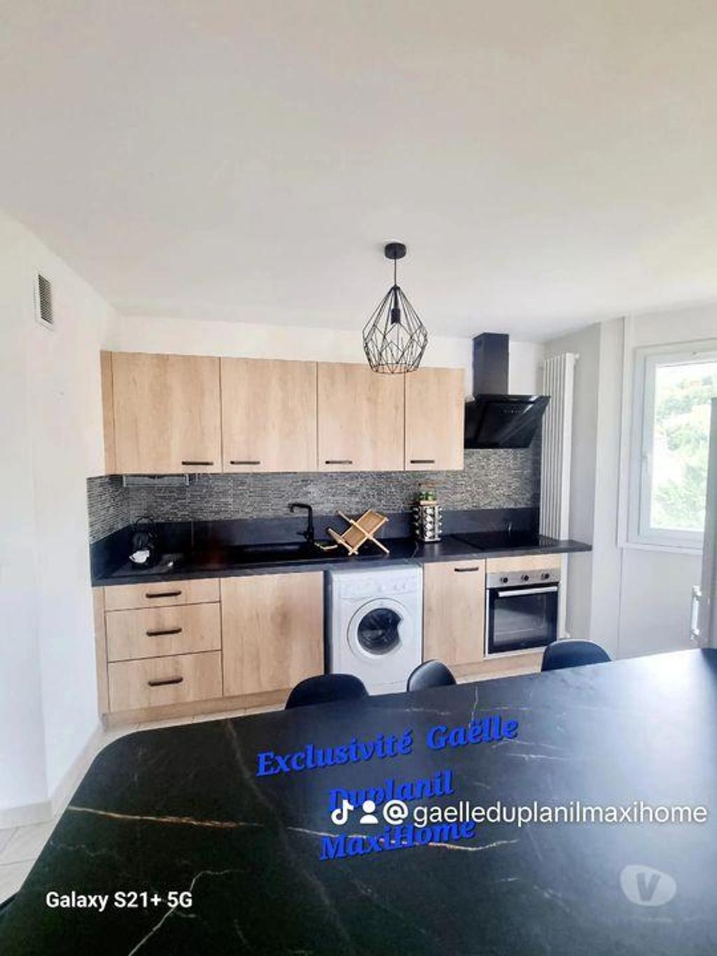 Appartements à vendre Haute-Loire Vals pres le Puy - 43750 - Photos Vivastreet Charmant appartement T2 de 47 m² à Vals-près-le-Puy