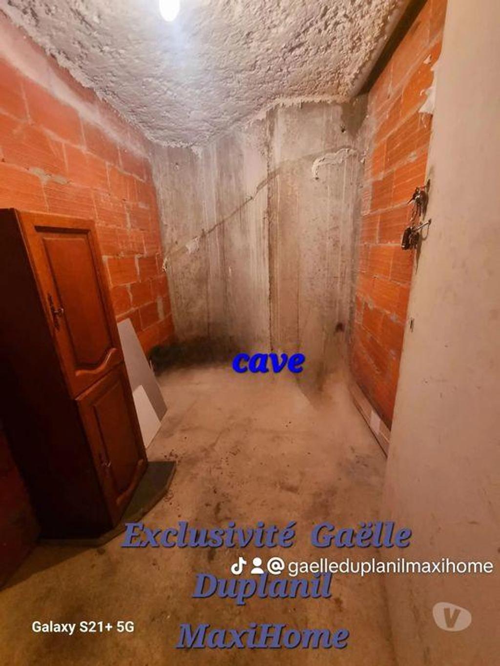 Appartements à vendre Haute-Loire Vals pres le Puy - 43750 - Photos Vivastreet Charmant appartement T2 de 47 m² à Vals-près-le-Puy
