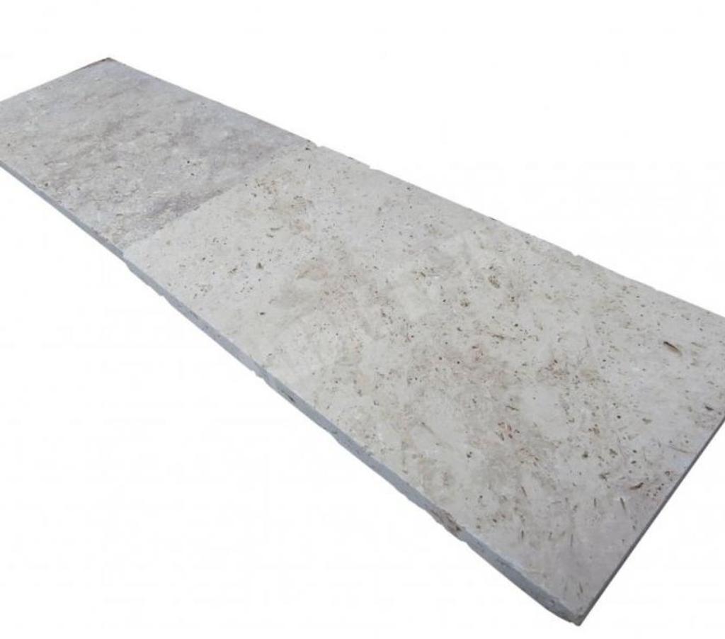  Var Forcalqueiret - 83136 - Photos Vivastreet Travertin Beige Nuancé Margelle Piscine BD 30,5x61cm