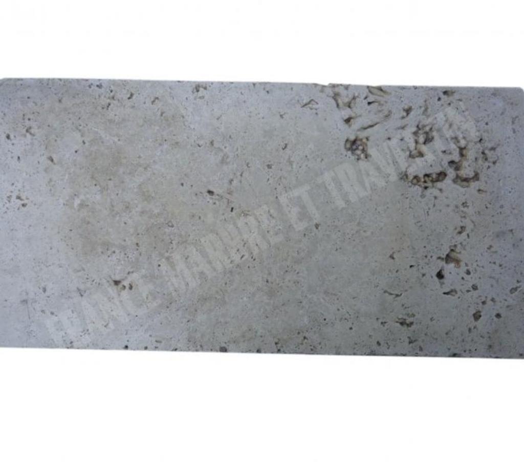  Var Forcalqueiret - 83136 - Photos Vivastreet Travertin Beige Nuancé Margelle Piscine BD 30,5x61cm