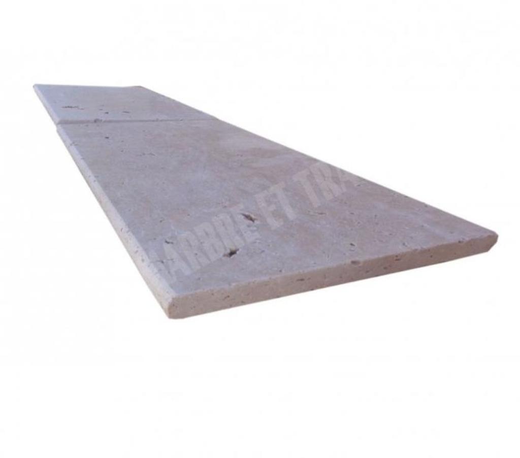  Var Forcalqueiret - 83136 - Photos Vivastreet Travertin Beige Nuancé Margelle Piscine BA 30,5x61cm