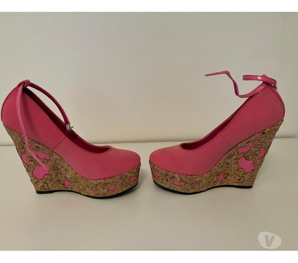 Chaussures Gironde Le Taillan Medoc - 33320 - Photos Vivastreet Chaussures roses compensées neuves