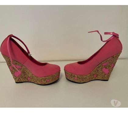 Chaussures et bottes occasion Le Taillan Medoc Gironde - Photos Vivastreet Chaussures roses compensées neuves