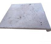 Travertin Beige Nez de Marche Arrondi 30,5x30,5 cm
