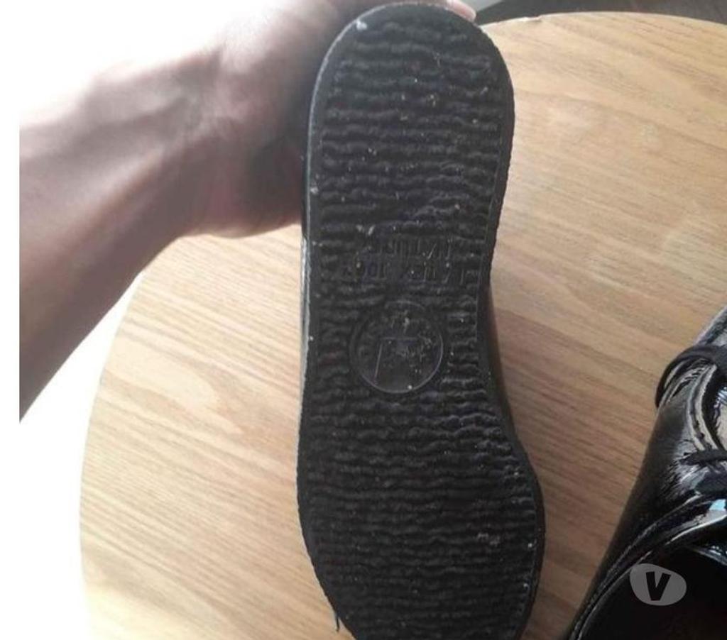 Chaussures Loire-Atlantique Rouge - 44660 - Photos Vivastreet Vends superbes chaussures Mephisto taille 38-39