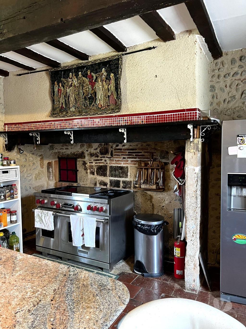 Vente Maison Gers Villecomtal sur Arros - 32730 - Photos Vivastreet Proprieté unique de 1780,avec de nombreuses possibilités.
