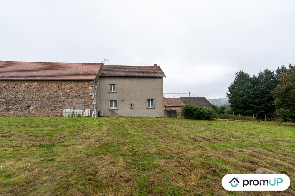 Vente Maison Puy-de-Dôme Marcillat - 63440 - Photos Vivastreet (V6878) Corps de ferme individuel de 105 m2 à MARCILLAT
