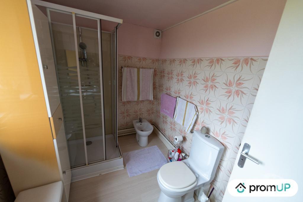 Vente Maison Puy-de-Dôme Marcillat - 63440 - Photos Vivastreet (V6878) Corps de ferme individuel de 105 m2 à MARCILLAT