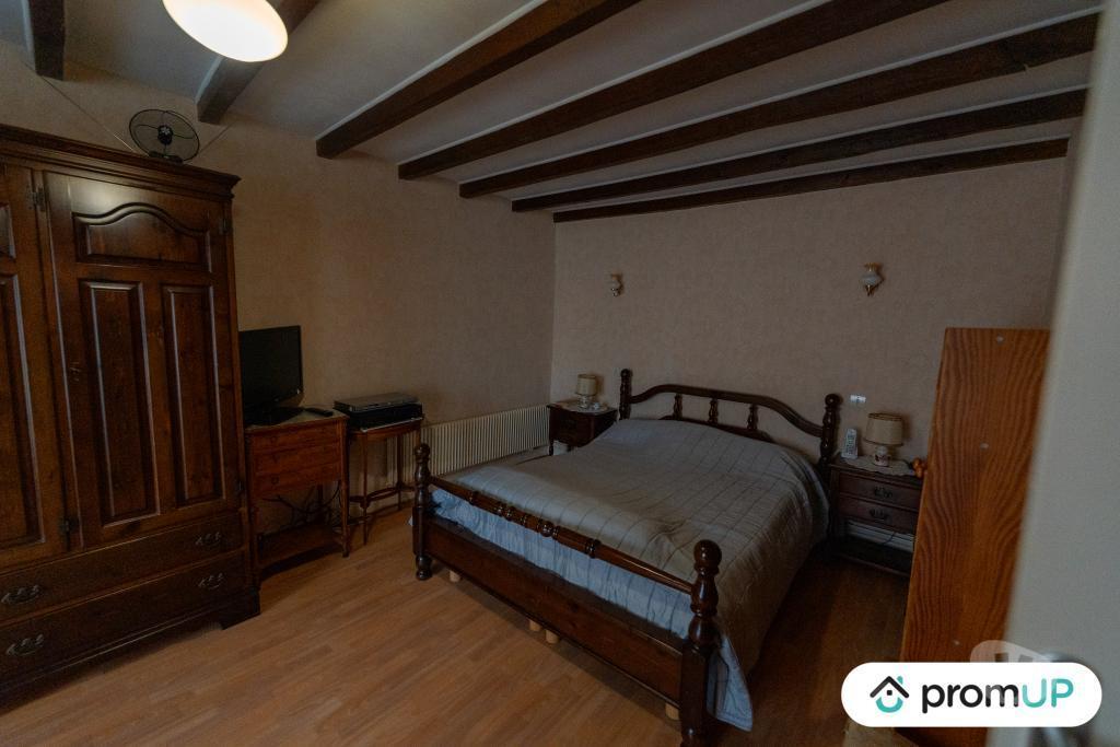 Vente Maison Puy-de-Dôme Marcillat - 63440 - Photos Vivastreet (V6878) Corps de ferme individuel de 105 m2 à MARCILLAT