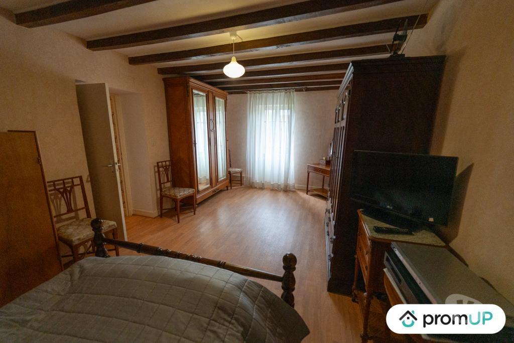 Vente Maison Puy-de-Dôme Marcillat - 63440 - Photos Vivastreet (V6878) Corps de ferme individuel de 105 m2 à MARCILLAT