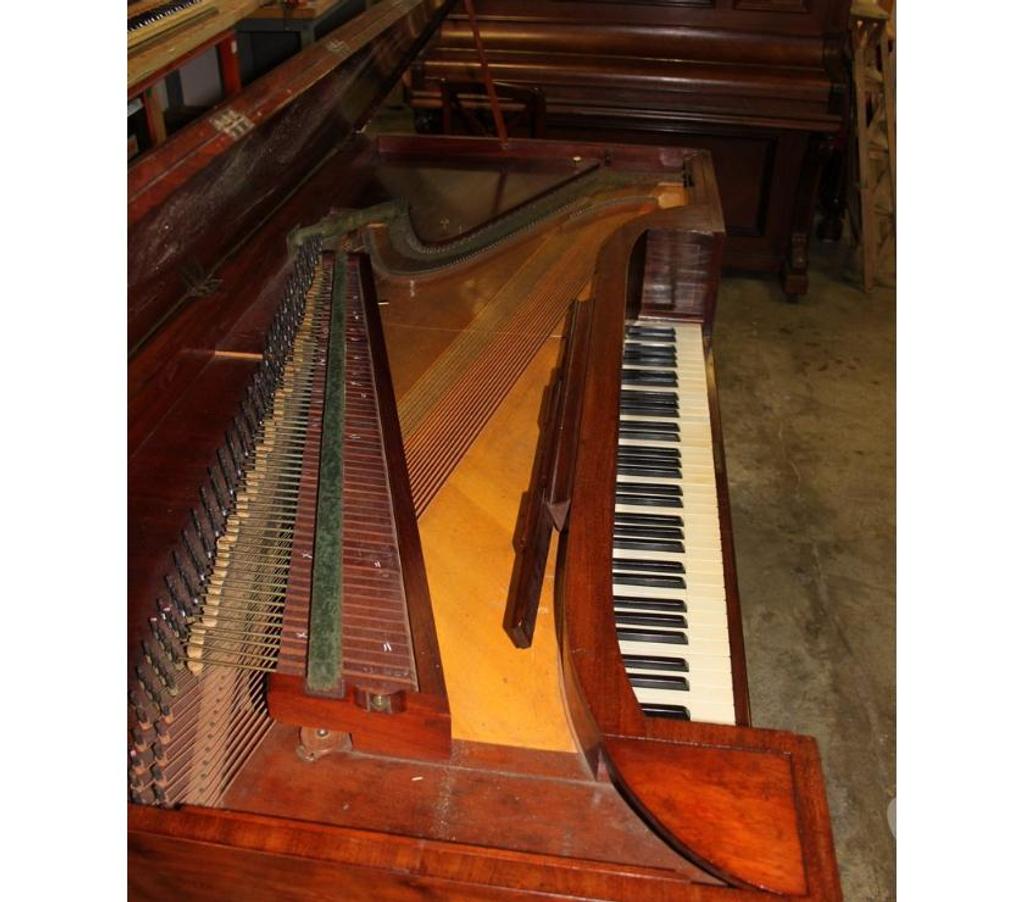 Instruments de musique Hérault Montpellier - Photos Vivastreet Piano pianoforte carré Ignace Pleyel 178 x 79 cm de 1848