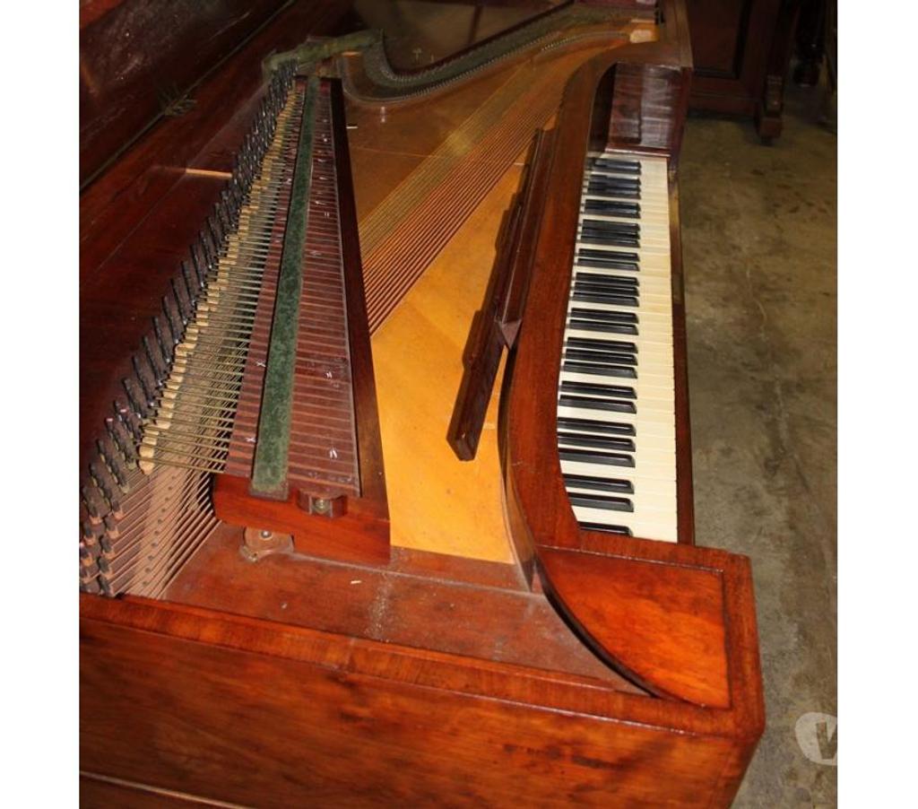 Instruments de musique Hérault Montpellier - Photos Vivastreet Piano pianoforte carré Ignace Pleyel 178 x 79 cm de 1848